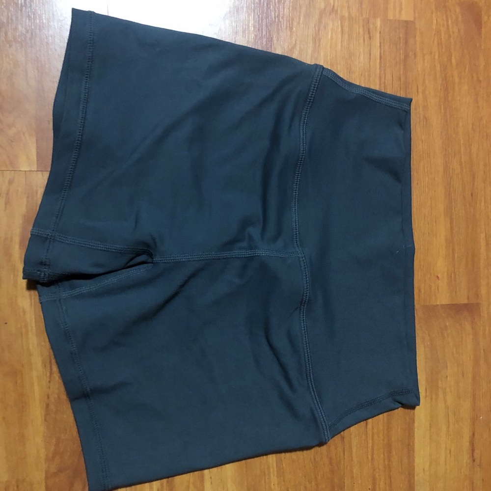 TYC Effortless Scrunch booty shorts